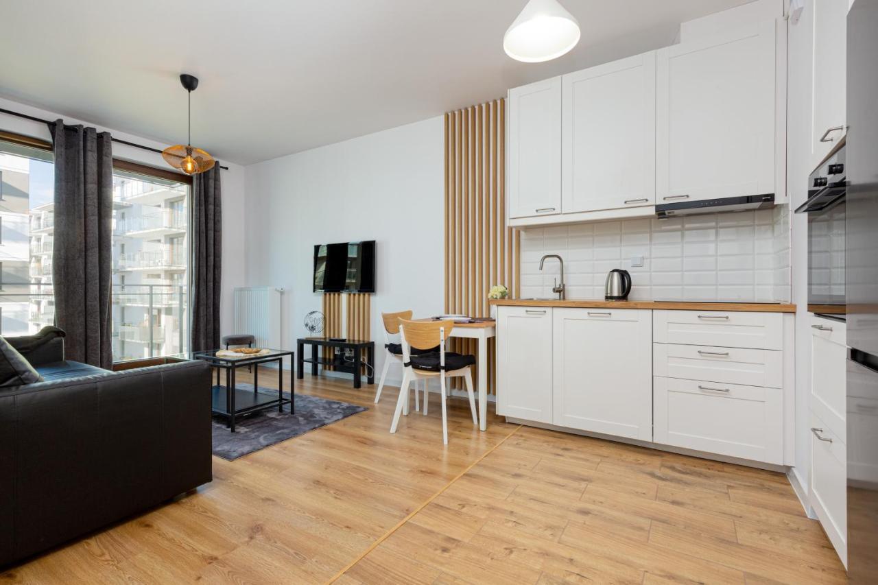 Forum Wola Jana Kazimierza Apartment By Noclegi Renters Varsóvia Exterior foto
